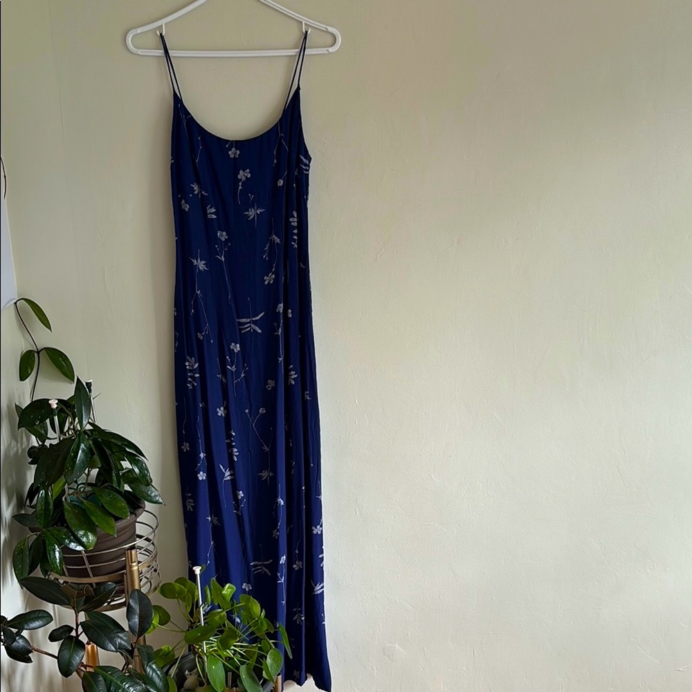 Elegant Navy Blue Floral Maxi Dress